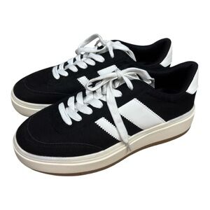 Black and White Women's Sneakers